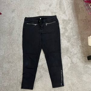 Jennifer Lopez Black Skinny Jeans, size 14